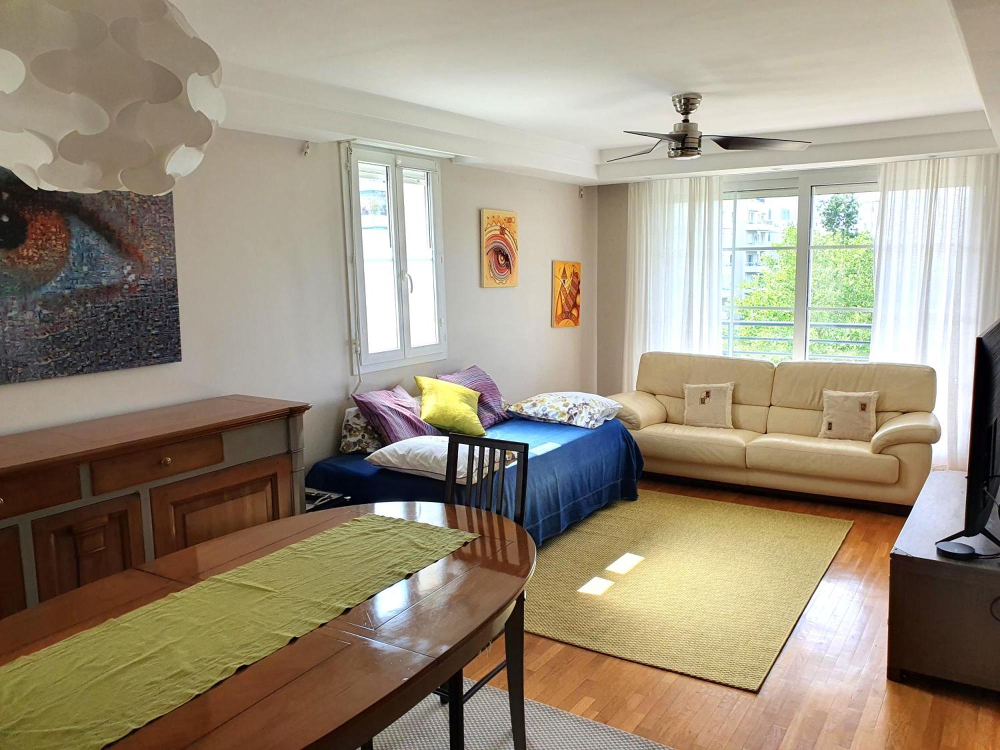 Appartement Residentiel Au Vert Et Au Frais Montigny-le-Bretonneux Ngoại thất bức ảnh