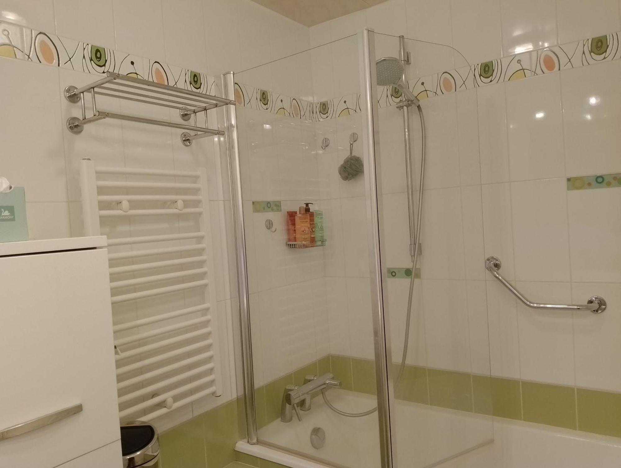 Appartement Residentiel Au Vert Et Au Frais Montigny-le-Bretonneux Ngoại thất bức ảnh